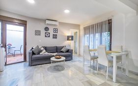 Encanto en la Judería: Apartamento con Patio